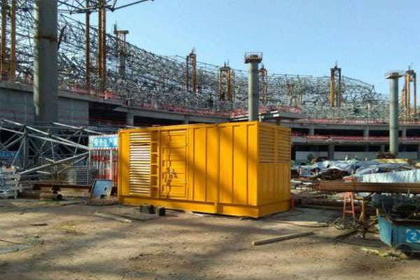 平阴发电机出租如何判断空气滤清器是否需要更换？